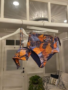 High-Waist Floral Bikini Set in Navy, Coral and Peach 🍑